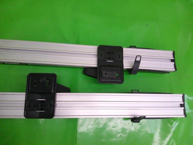 THULE Fork Mount Type Bicycle Carrier
2 pieces