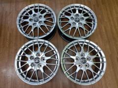 Toyota
80 series Voxy genuine BBS