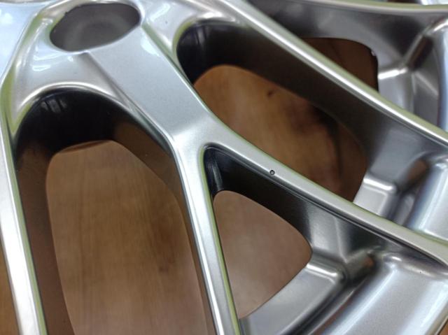 Toyota
80 series Voxy genuine BBS