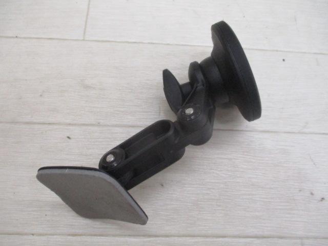 DAYTONA
CHARGING
ADHESIVE
MOUNT
PRO