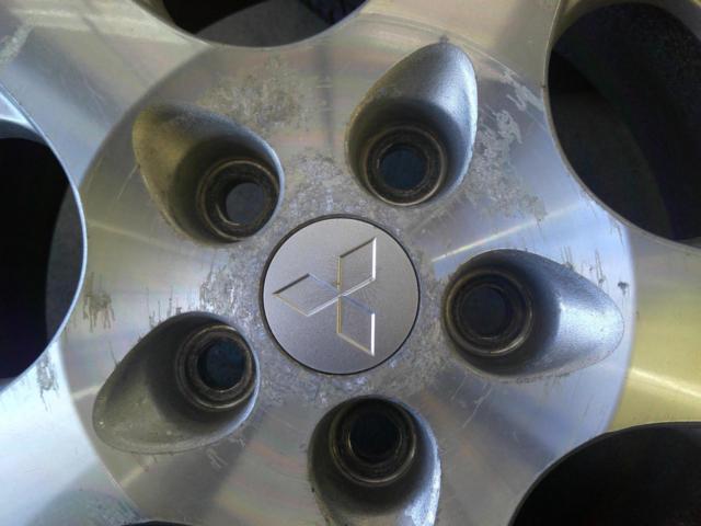 Mitsubishi genuine (MITSUBISHI)
Pajeroio original wheel
+
GOODYEAR (Goodyear)
ICE
NAVI
SUV