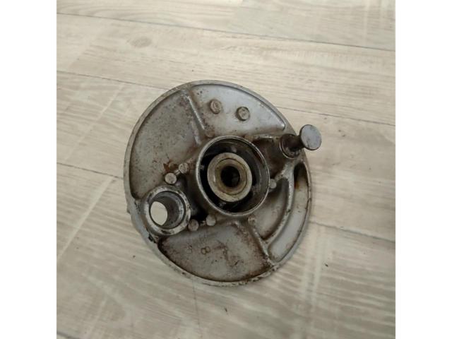 HONDA
Z50J
Monkey genuine front drum hub