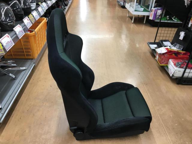 Honda
Accord Euro R
CL7
Genuine OP
RECARO seat