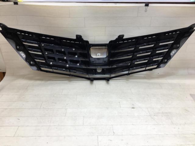 TOYOTA
Series 20 Alphard previous term genuine front grille