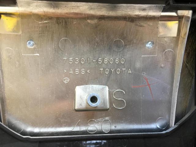 TOYOTA
Series 20 Alphard previous term genuine front grille