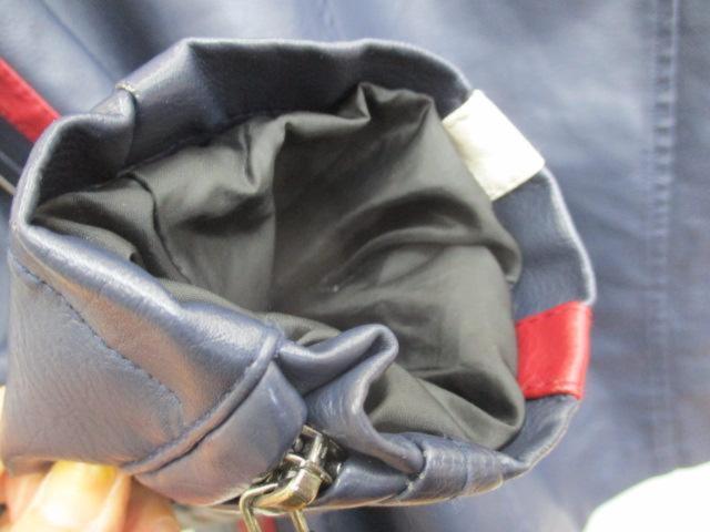 SCHDARROW
KNHOR
Shingururaidasu jacket
Navy