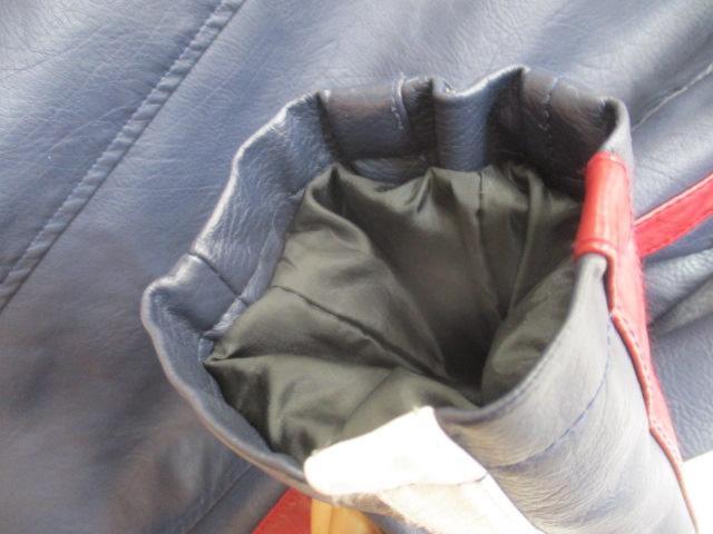 SCHDARROW
KNHOR
Shingururaidasu jacket
Navy
