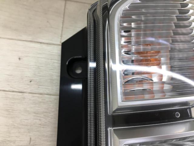 Honda genuine N-BOX
JF1 early model genuine taillights
Right and left