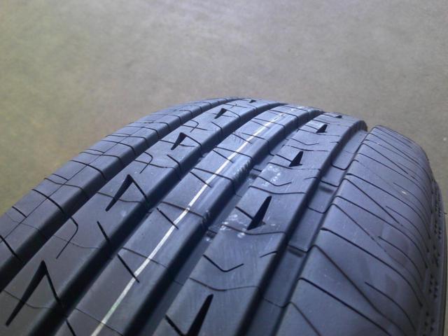 BRIDGESTONE
ALENZA
LX200
ENLITEN
