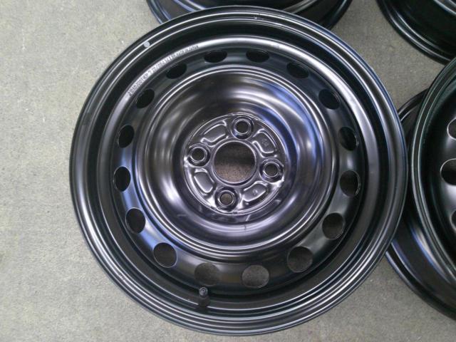 Toyota
Yaris
Genuine steel wheel