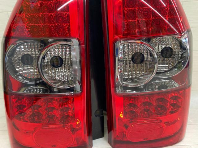 EAGLE EYES パジェロ(V75W) LEDテールレンズ EE-MB305