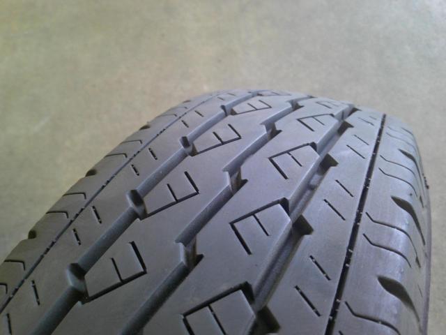 BRIDGESTONE V600