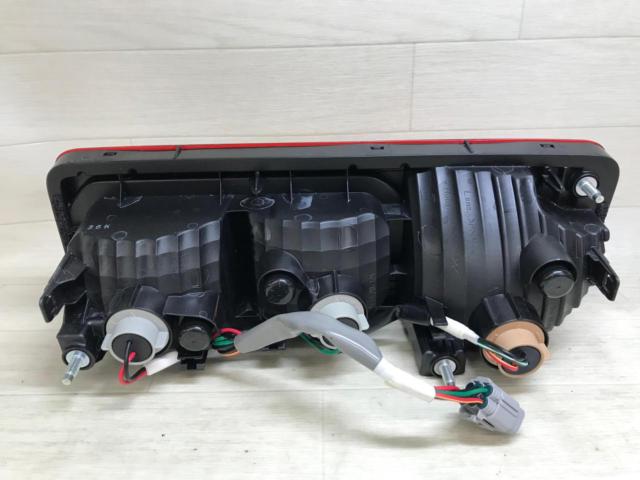 スズキ JB64W ジムニー 純正テールレンズ 左右セット