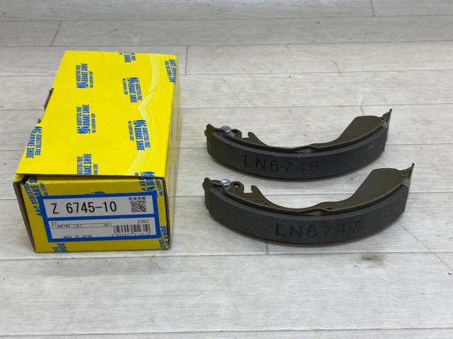 MK Kashiyama
Rear brake shoe
Lukes