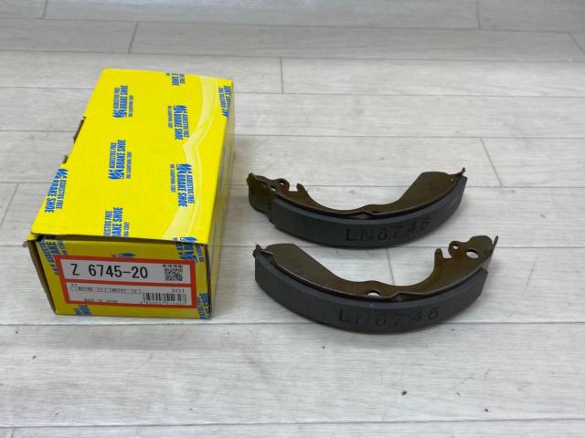 MK Kashiyama
Rear brake shoe
Lukes