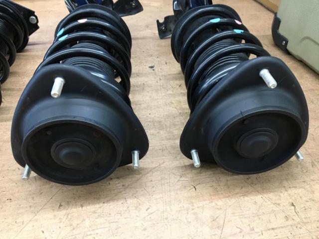 トヨタ GR86 ZN8/BRZ ZD8 純正サスペンションキット