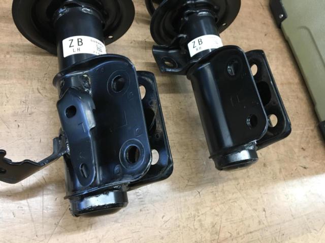 トヨタ GR86 ZN8/BRZ ZD8 純正サスペンションキット