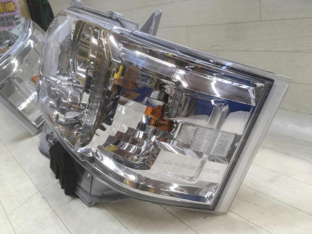 トヨタ 200系ハイエース 8型ダークプライムⅡ 純正LEDヘッドライト KOITO 26-137