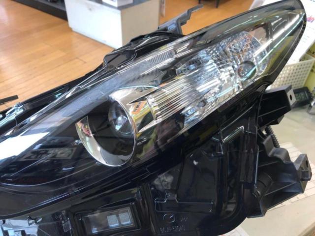 MAZDA マツダ3純正 ヘッドライト LH