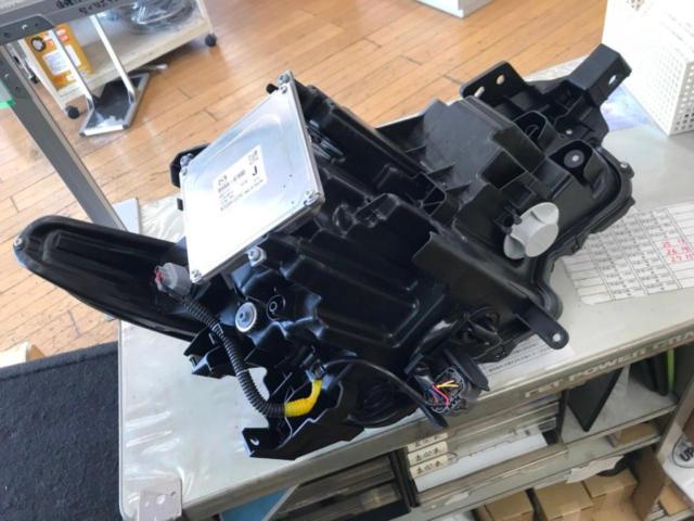 MAZDA マツダ3純正 ヘッドライト LH