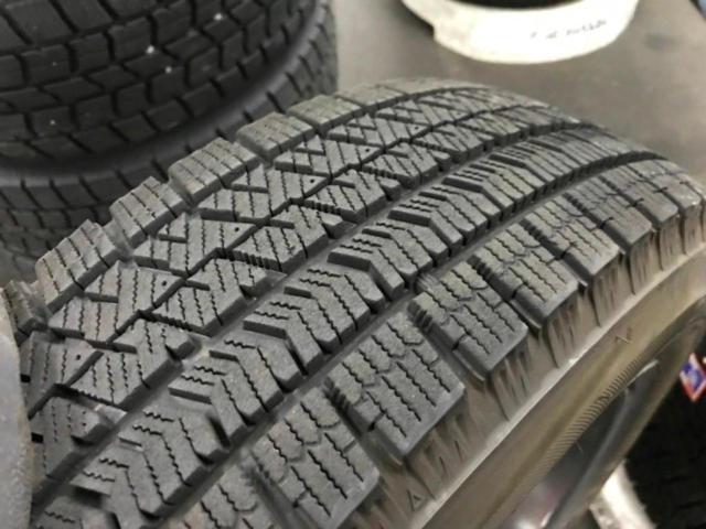 HOTSTUFF Exceeder ・ BRIDGESTONE BLIZZAK VRX2 4/4