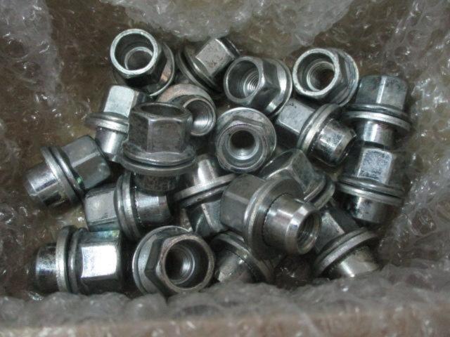 Toyota original (TOYOTA)
Genuine OP
BBS
RG084
·
TOYO (Toyo)
SD-7
4/4
+
Toyota genuine
Perforated flat seat nut
With 20