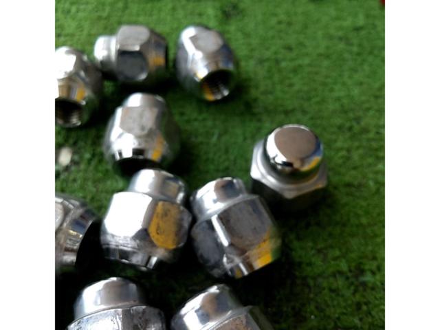 メーカー不明 テーパー取付シルバーショートナット P1.5×M12 21HEX