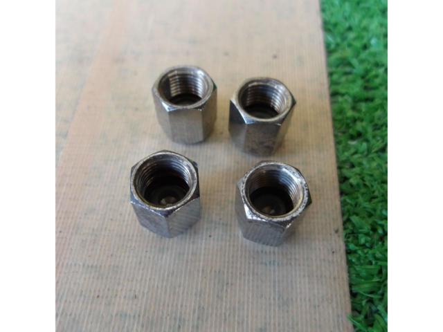 メーカー不明 メッキバルブキャップ 4個セット