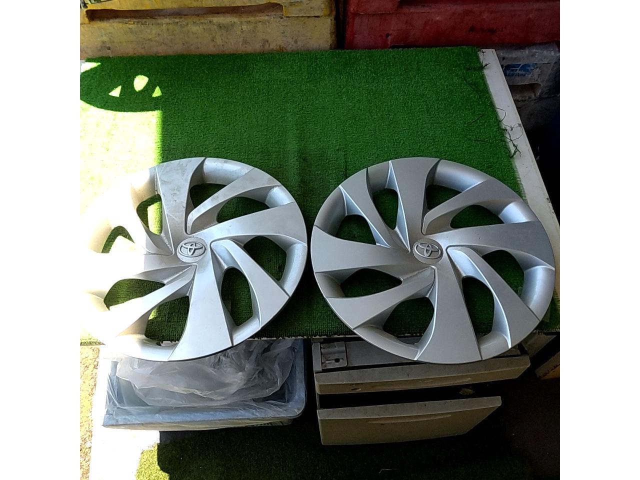 Toyota original (TOYOTA)
For 14 inches
Yaris
Wheel cap