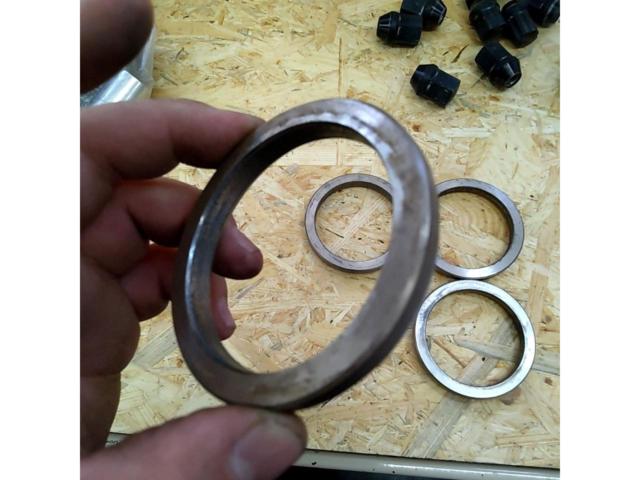 Unknown Manufacturer
Hub ring
Inner diameter 60Φ
Outer diameter 71Φ