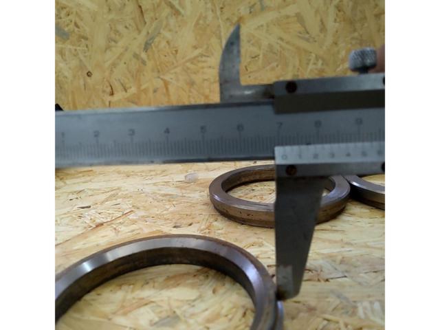 Unknown Manufacturer
Hub ring
Inner diameter 60Φ
Outer diameter 71Φ