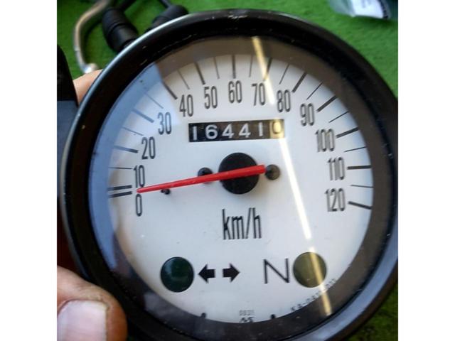 Riders KAWASAKI (Kawasaki) genuine
Speedometer
KSR110 (year unknown)
