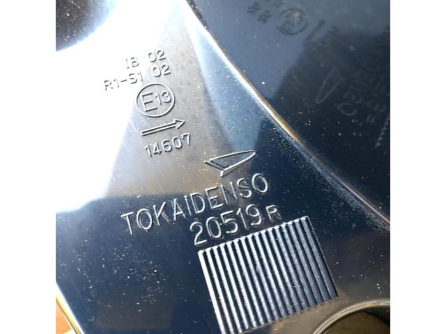 ダイハツ純正(DAIHATSU) キャスト/LA250・LA260 テールレンズ運転席のみ有り