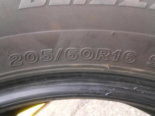 ※2本※BRIDGESTONE BLIZZAK VRX3 205/60-16 Z08002