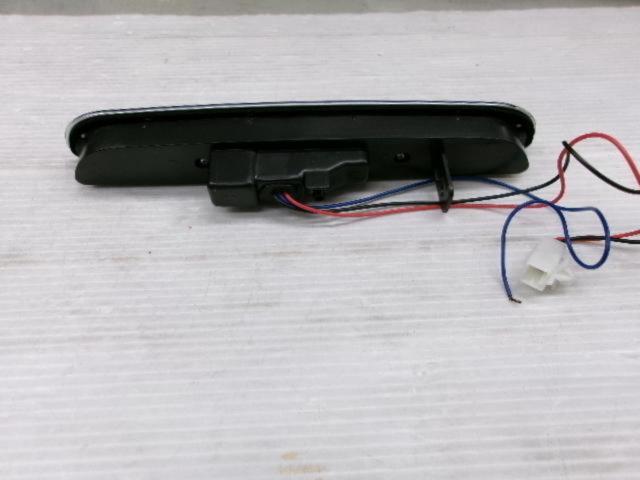メーカー不明 ハイマウントストップランプ Z08003
