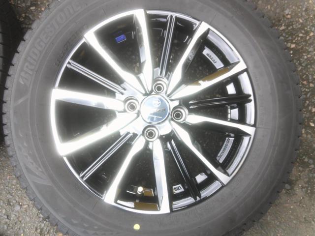 KYOHO SMACK CREST + BRIDGESTONE BLIZZAK VRX3 185/65-15 Z08004