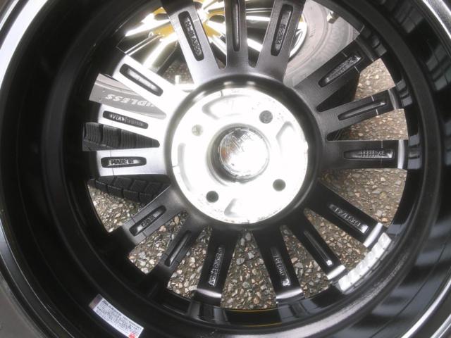 KYOHO SMACK CREST + BRIDGESTONE BLIZZAK VRX3 185/65-15 Z08004