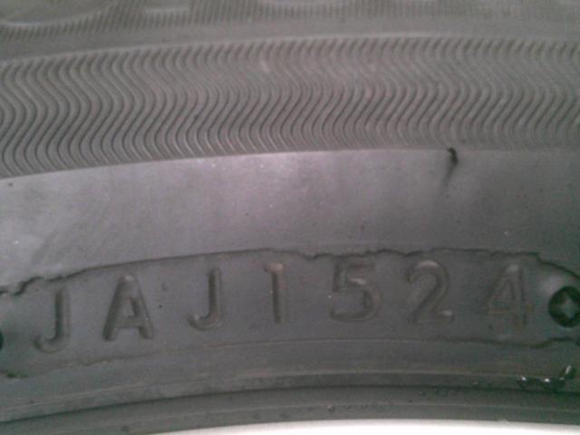 〔純正平座ナット専用〕 BRIDGESTONE ECO FORME SE-15 + BRIDGESTONE BLIZZAK VRX3 195/65-15 スタッドレスタイヤ4本 Z08032