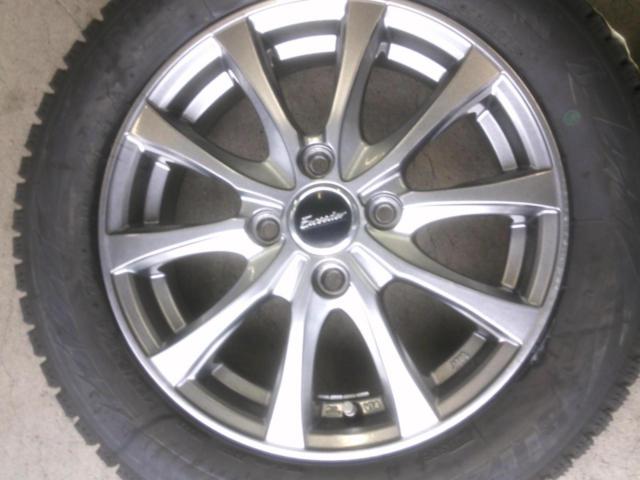 HOT STUFF Exceeder E07 + BRIDGESTONE BLIZZAK VRX2 155/65-14 4本セット Z08059