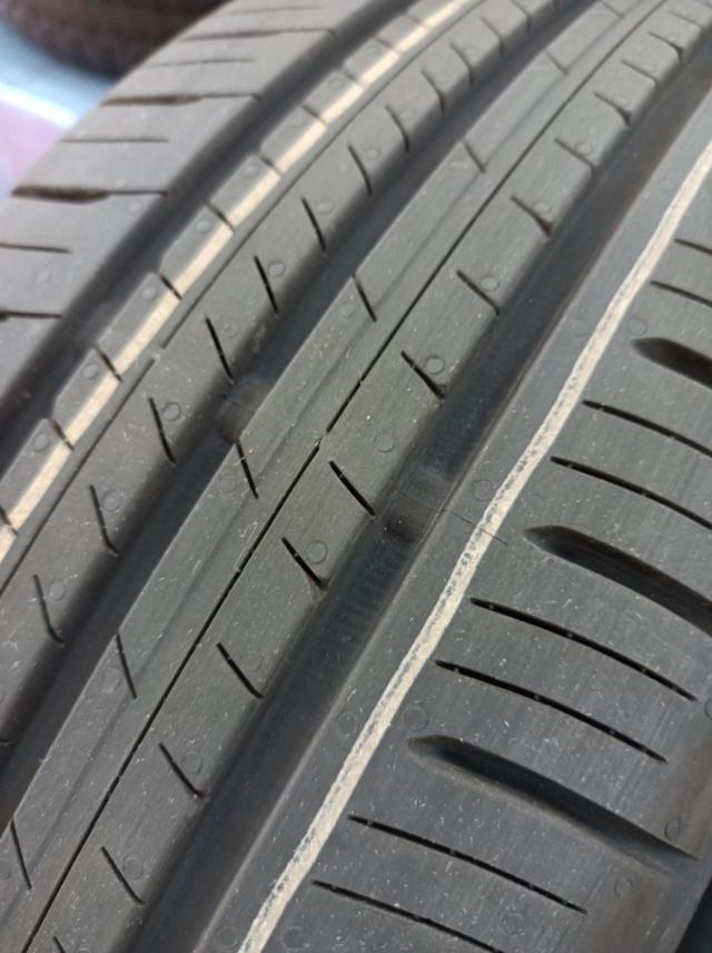 DUNLOP
ENASAVE
EC300 +
88S
back