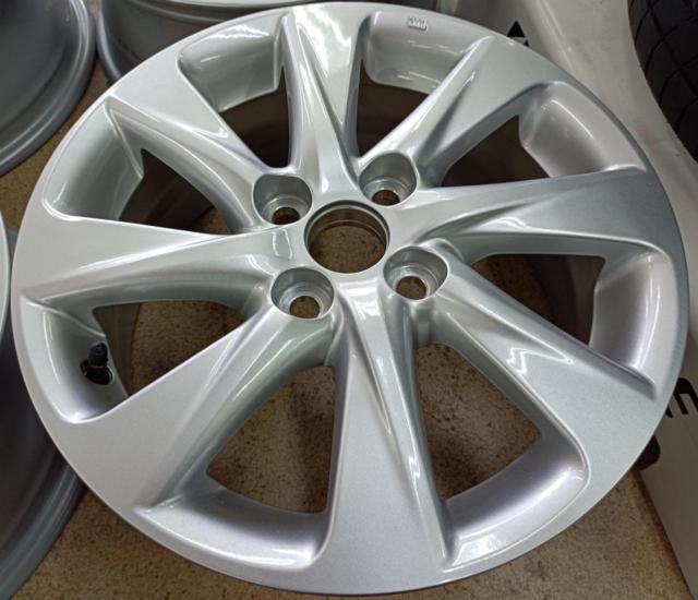 TOYOTA
Genuine
Aqua