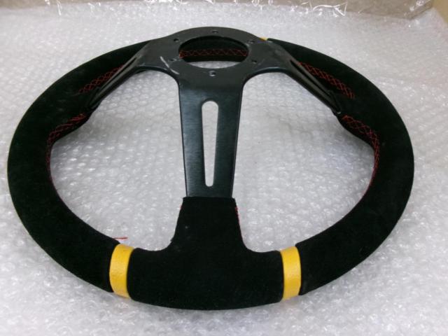Depo
Racing
DRIFTING
* Deep cone steering wheel