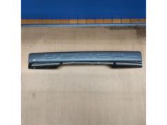 三菱 B34A デリカミニ 純正 リアゲートガーニッシュ