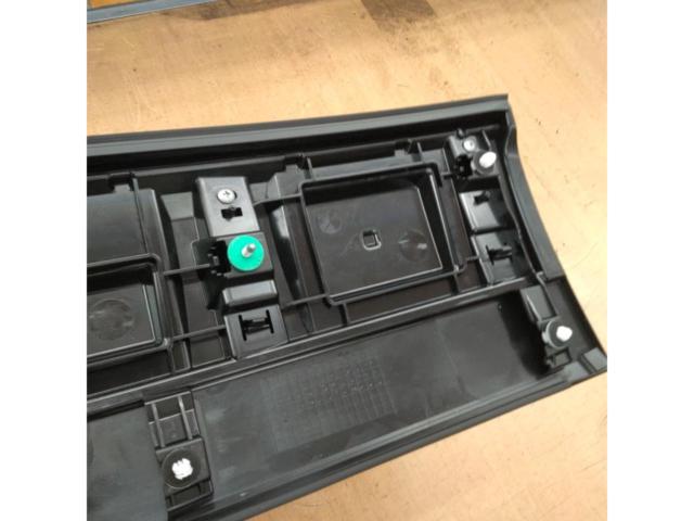 Mitsubishi
B34A
Delica Mini
Genuine
Rear gate garnish