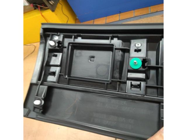 Mitsubishi
B34A
Delica Mini
Genuine
Rear gate garnish