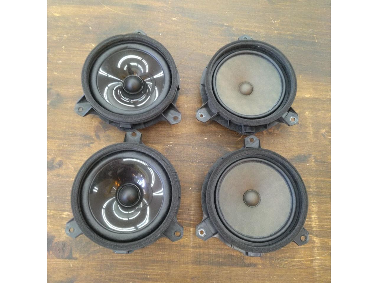 Toyota
80-series
Noah Voxy
Genuine
Speaker
*Front and rear set
