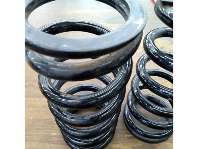 Unknown Manufacturer
Series winding spring