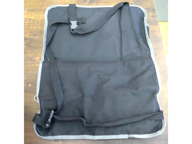 ノーブランド テーブル付きシートバックポケット