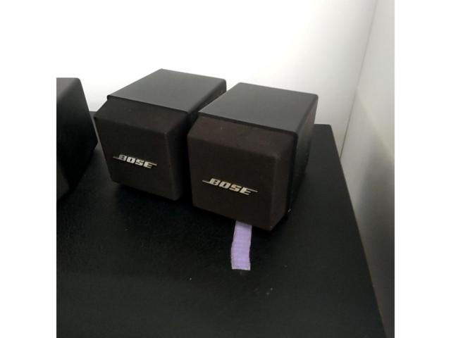 BOSE
MODEL
501X
2.1ch speaker system
Bass box/cube speaker x 4