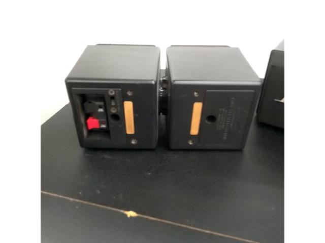 BOSE
MODEL
501X
2.1ch speaker system
Bass box/cube speaker x 4